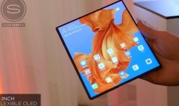 华为最新折叠屏爆料视频,颠覆性设计，未来手机新标杆