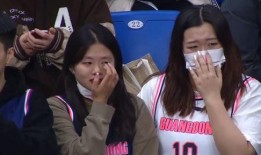 耿浩伦女球迷爆料视频,揭秘球场背后的故事