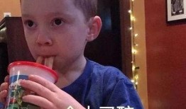 扒爷爆料湾湾假笑女孩视频,湾湾假笑女孩视频背后的真相曝光