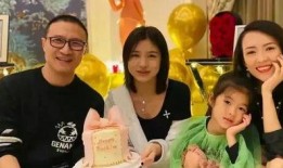 娱乐圈爆料评论区有哪些,揭秘明星幕后故事与粉丝心声